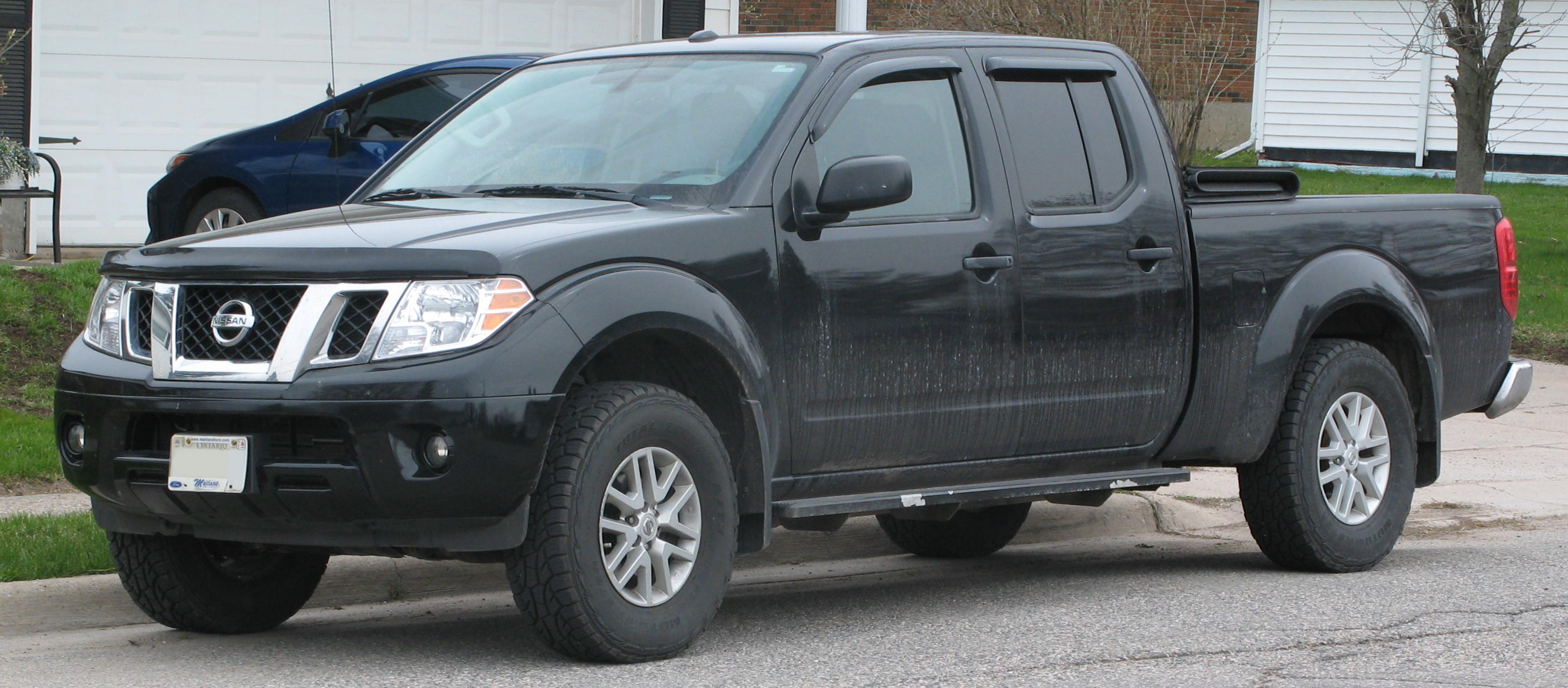 Ниссан танк фото File:2017 Nissan Frontier SV 4X4, Front Left, 04-26-2021.jpg - Wikimedia Commons