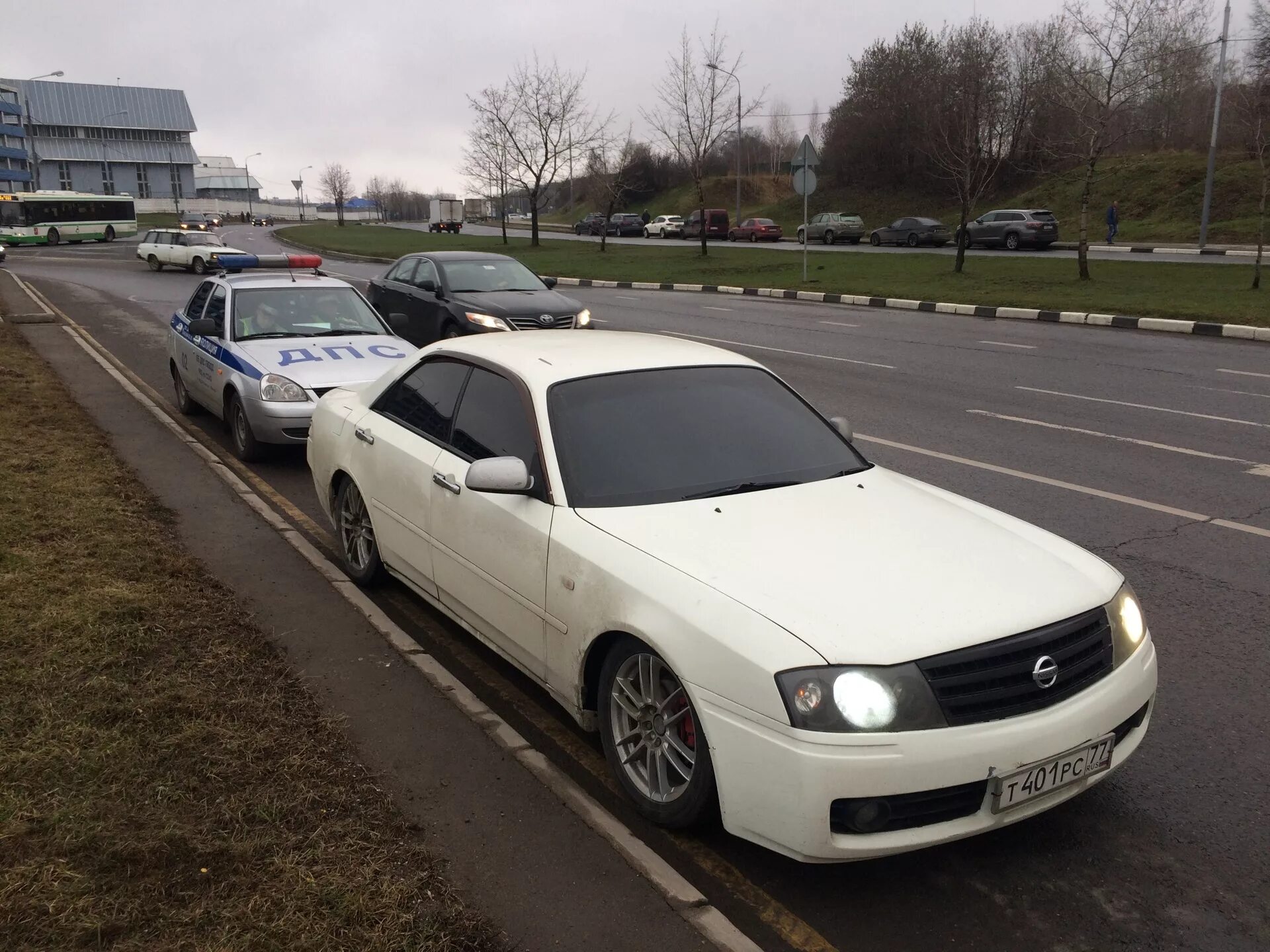 Ниссан цедрик 34 тюнинг Прощай тонировка - Nissan Gloria (11G), 2,5 л, 2002 года своими руками DRIVE2