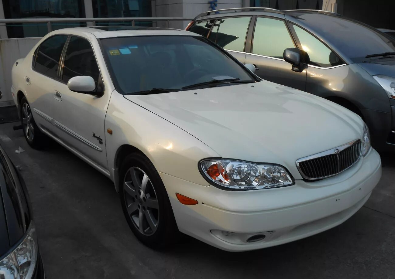 Ниссан цефиро а33 фото File:Nissan Cefiro A33 02 China 2014-04-30.JPG - Wikimedia Commons