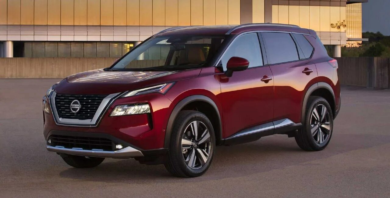 Ниссан цена 2021 фото В России появился Nissan Rogue. Названы цены