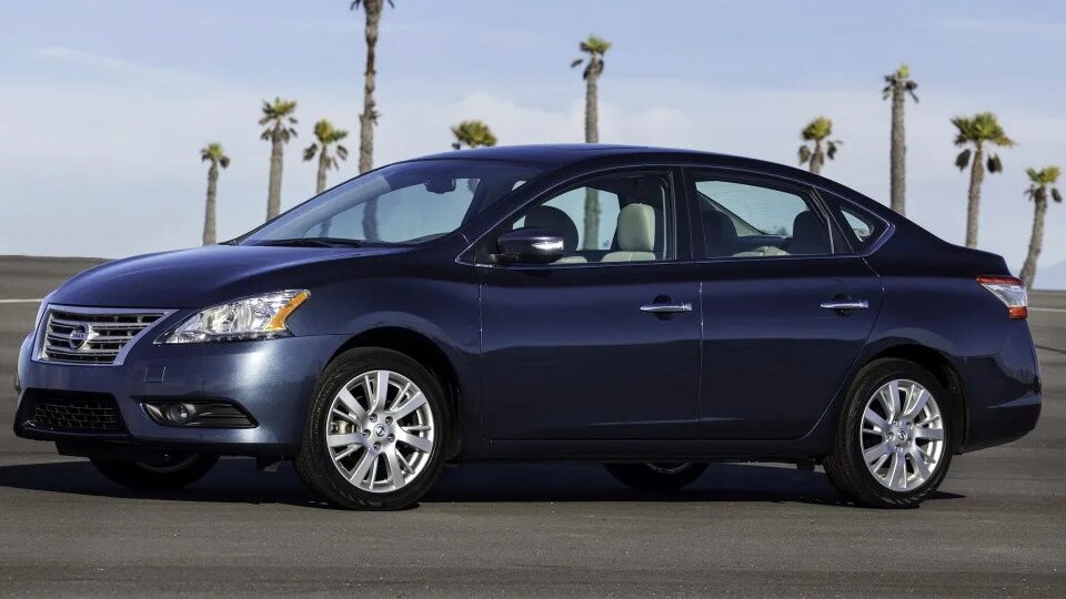 Ниссан центра фото Купить Nissan Sentra (B17) в городе Сызрань: продажа подержанных Nissan Sentra (