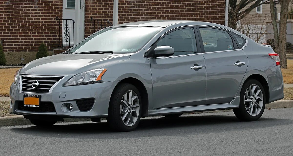 Ниссан центра фото Файл:2013 Nissan Sentra SR front left.jpg - Вікіпедія