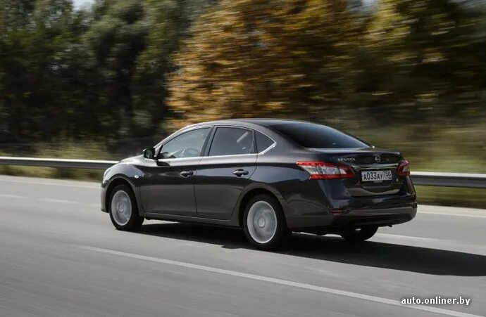 Ниссан центра фото Стартовали продажи недорогого седана Nissan Sentra