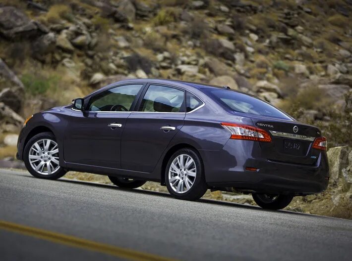 Ниссан центра фото Какие "народные" новинки ожидают белорусов в сезон лето-осень - 2014?