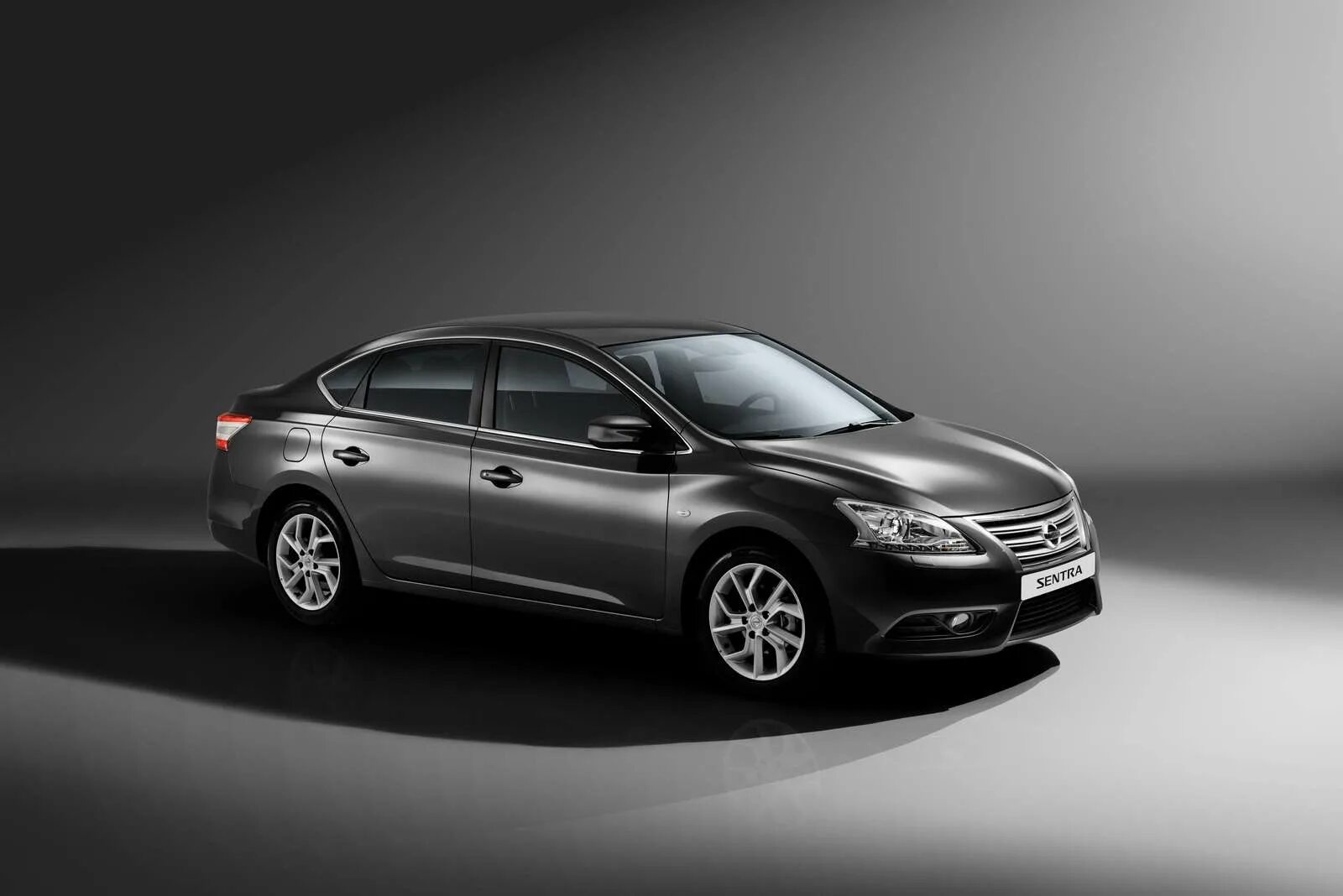 Ниссан центра фото и цена новый Новый седан Nissan Sentra - названы цены