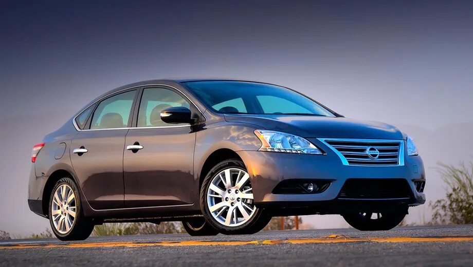 Ниссан центра цена и фото Американские Nissan Sentra и Altima обновятся осенью - ДРАЙВ