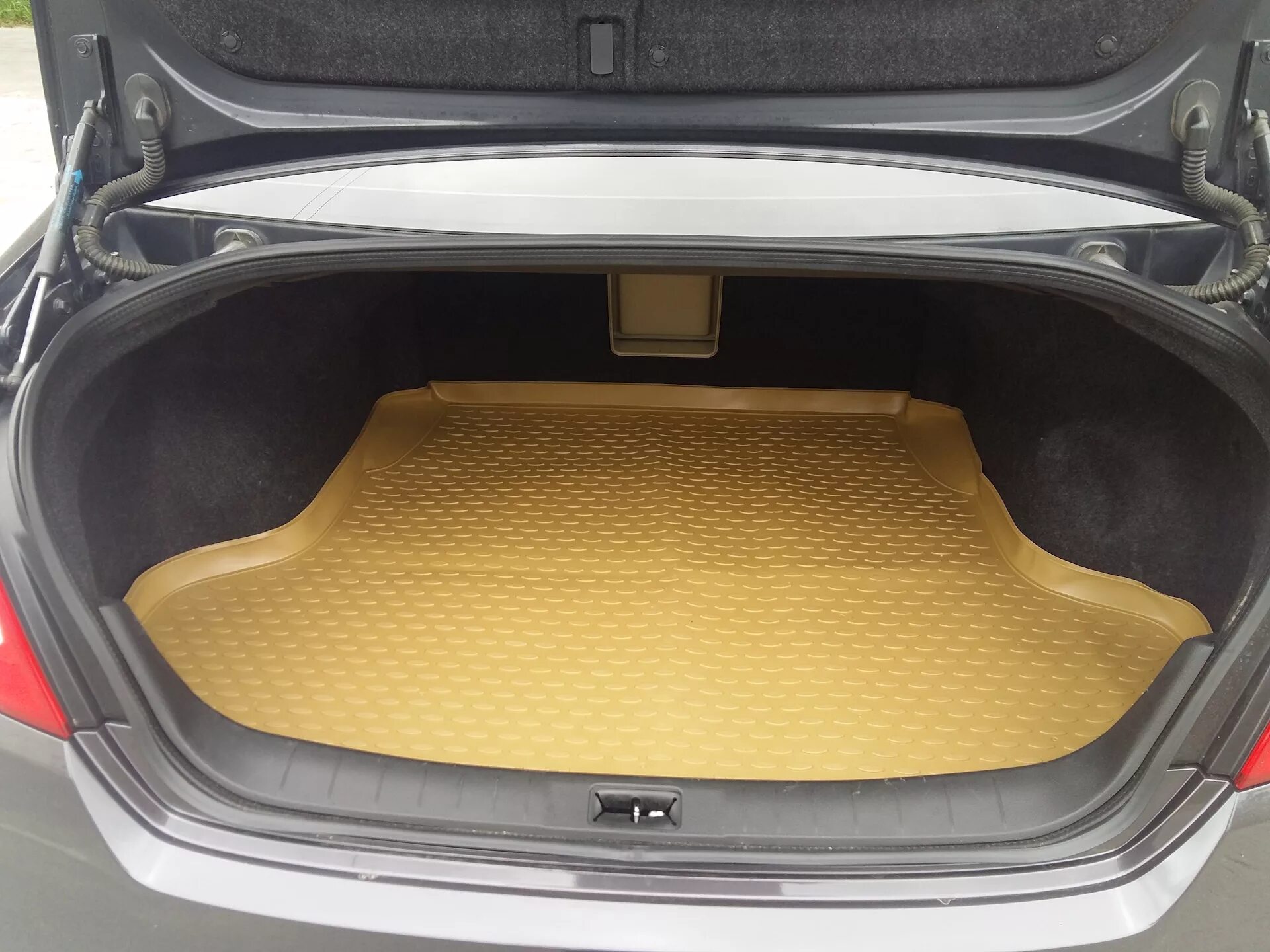 Ниссан теана багажник фото Ковер в багажник - Nissan Teana (J32), 3,5 л, 2012 года аксессуары DRIVE2