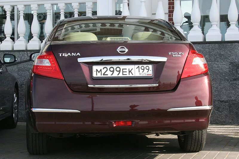 Ниссан теана фото сзади фото Nissan Teana Ниссан Теана 2014 год - экстерьер, интерьер (салон)