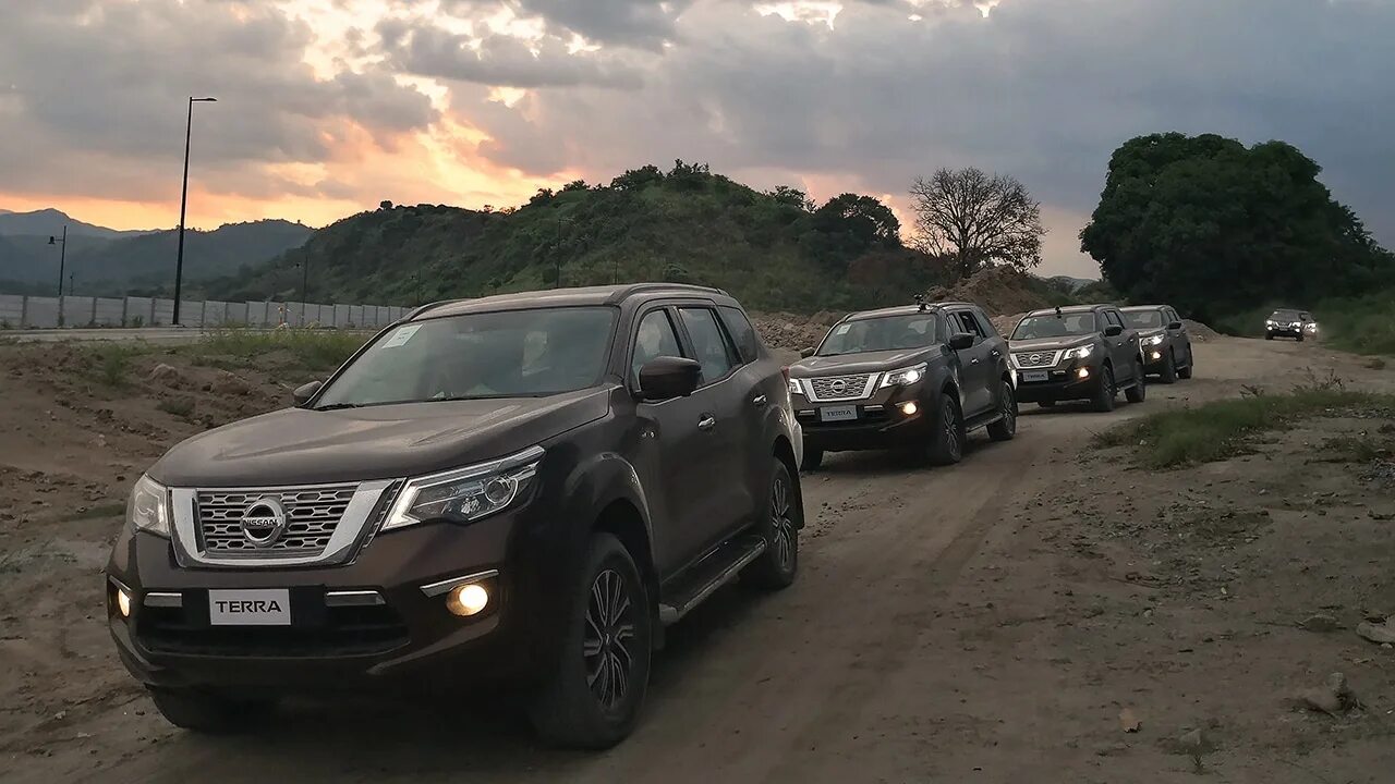 Ниссан терра фото First Drive: Nissan Terra 4x4 SUV - GadgetMatch