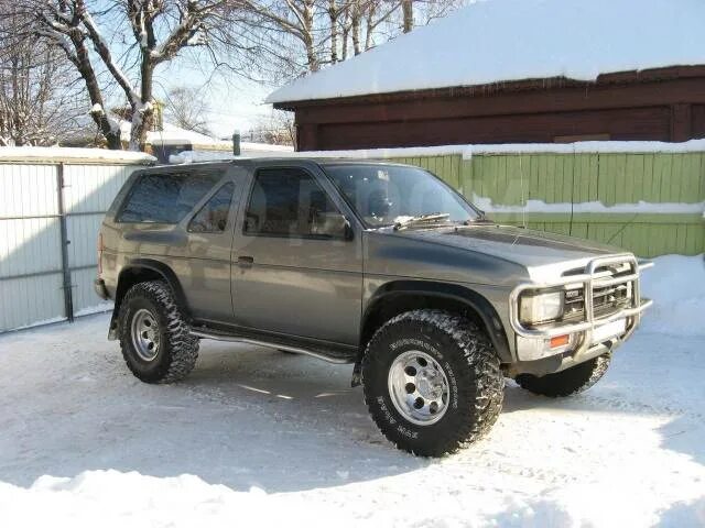 Ниссан террано 1 фото Купить Каркасные шторки Nissan Terrano D21 (1986-1995). Мелкая сетка +магниты во