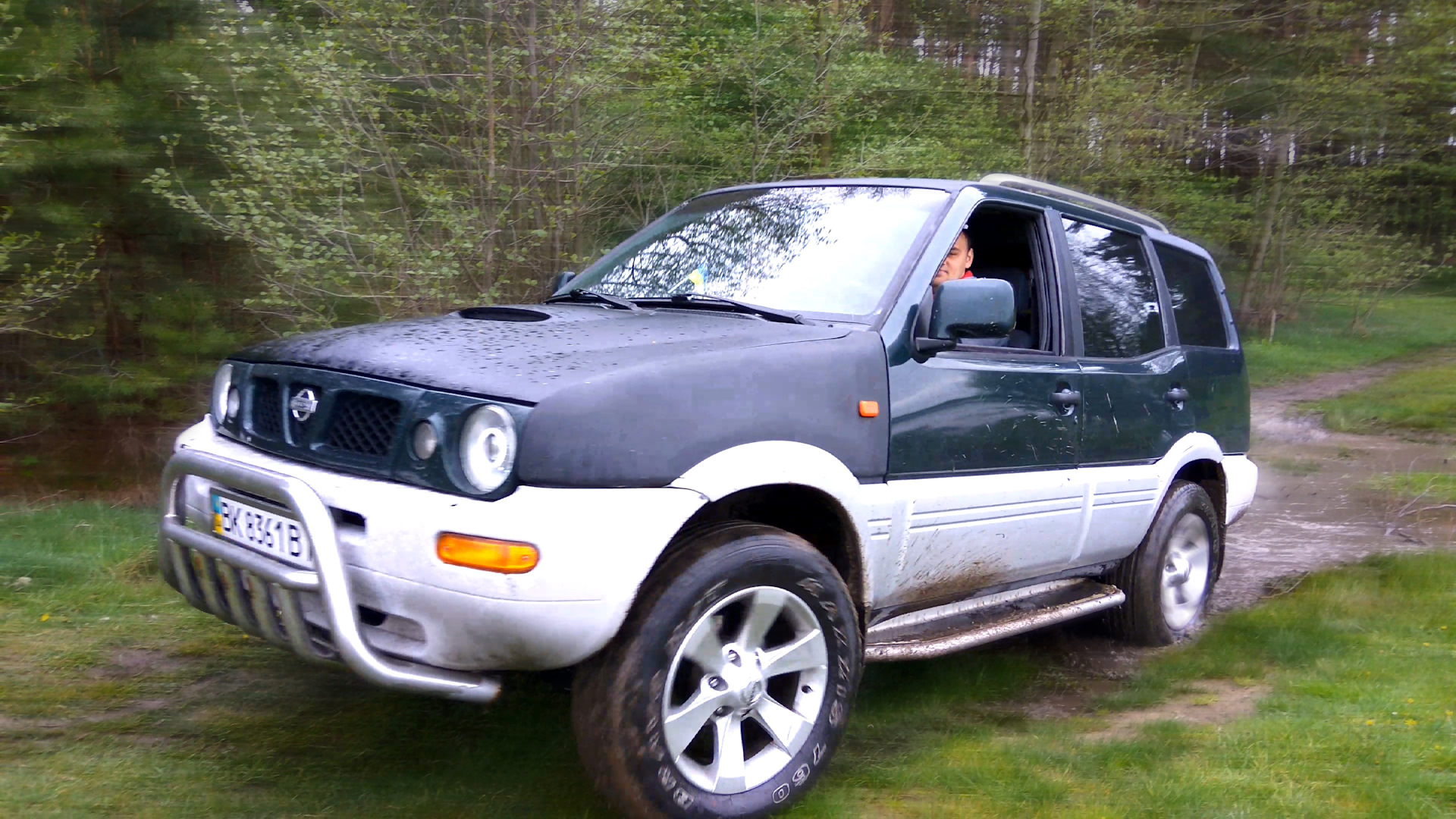 Ниссан террано 2 фото Nissan Terrano II 2.4 бензиновый 1998 II на DRIVE2