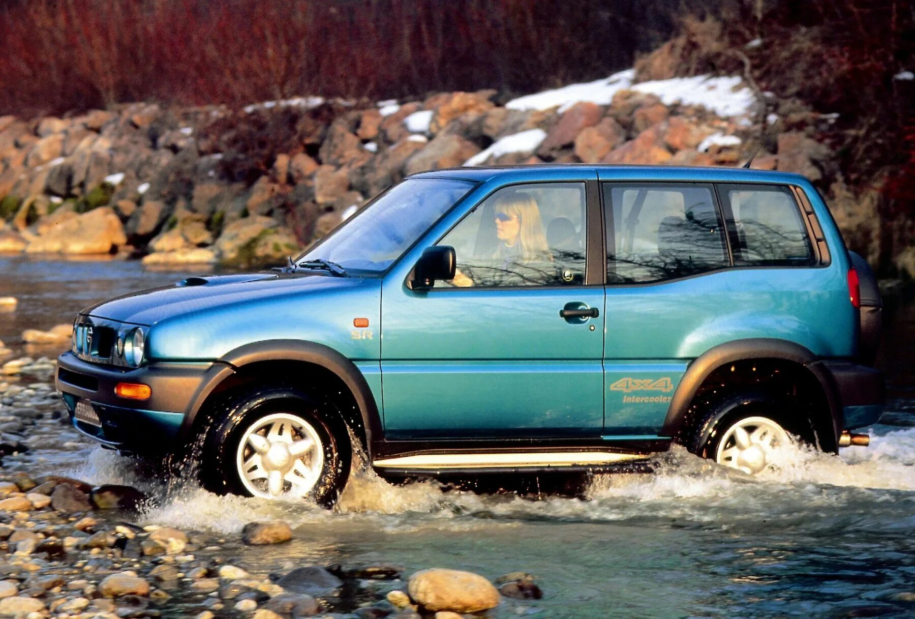 Ниссан террано 2 фото Nissan Terrano 1995 year of release, 2 generation, suv 3-doors - Trim versions a