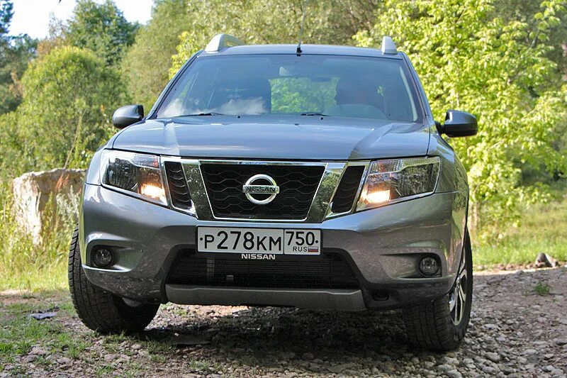 Ниссан террано 2014 фото фото Nissan Terrano Ниссан Террано 2014 год - экстерьер, интерьер (салон)