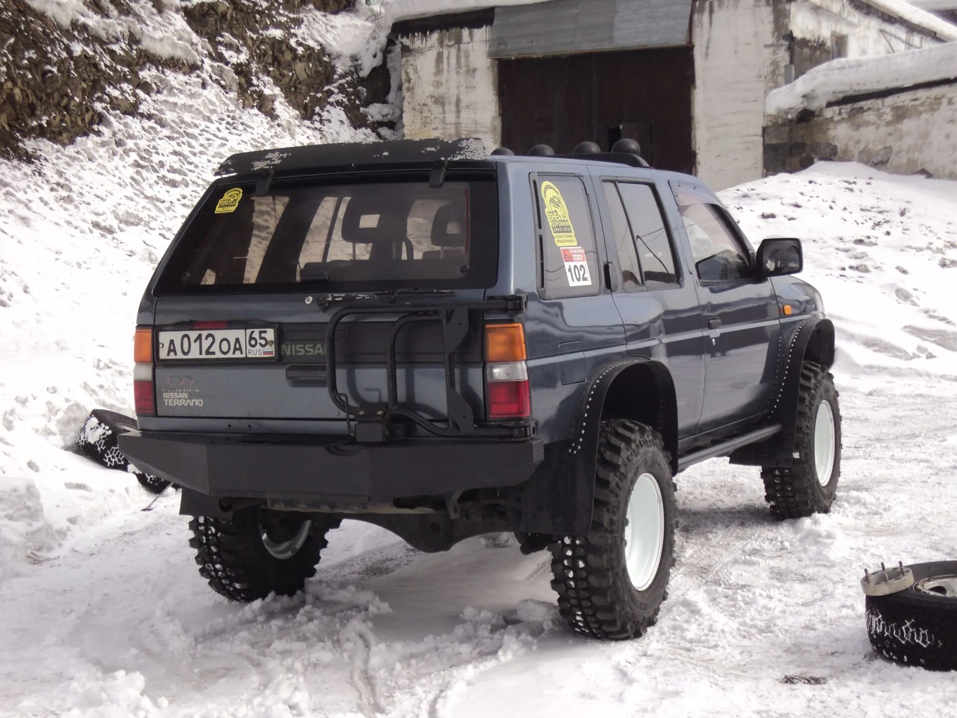 Ниссан террано 21 кузов фото Силовые подножки и новая резина. - Nissan Terrano I, 3,2 л, 1992 года тюнинг DRI