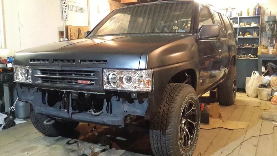 Ниссан террано 21 тюнинг Фары КАМАЗ в Террано куплены. - Nissan Terrano I, 3,2 л, 1991 года тюнинг DRIVE2