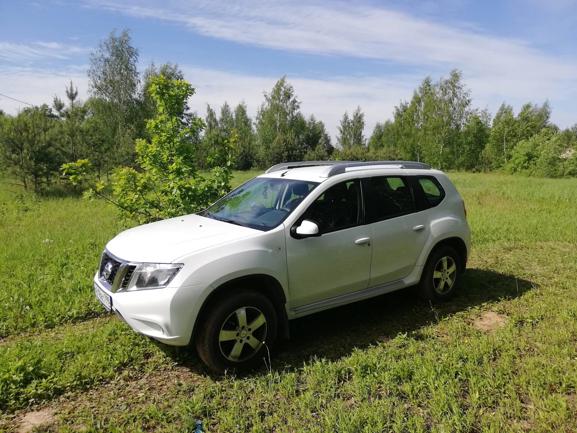 Ниссан террано белый фото На природе - Nissan Terrano III, 1,6 л, 2018 года фотография DRIVE2