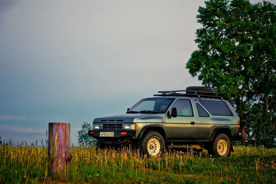 Ниссан террано фото 1 поколения Немного эстетики - Nissan Terrano I, 2,4 л, 1990 года фотография DRIVE2
