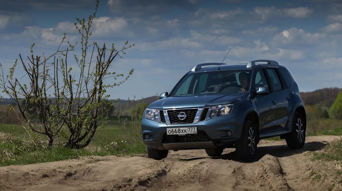 Ниссан террано фото Какой подержанный кроссовер можно купить за 1 млн рублей Газета.Ru Дзен