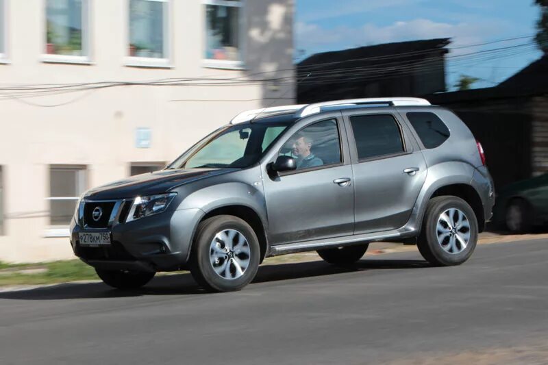 Ниссан террано фото фото Nissan Terrano Ниссан Террано 2014 год - экстерьер, интерьер (салон)