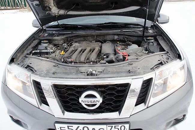 Ниссан террано фото двигателя Тест-драйв Nissan Terrano: "дедушкин джип"