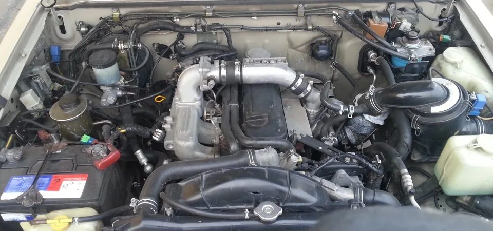 Ниссан террано фото двигателя #1 Замок капота. - Nissan Terrano I, 2,7 л, 1992 года визит на сервис DRIVE2
