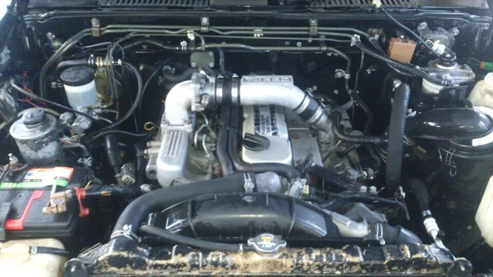 Ниссан террано фото двигателя хотелось сделать его красивее) - Nissan Terrano I, 2,7 л, 1992 года своими рукам