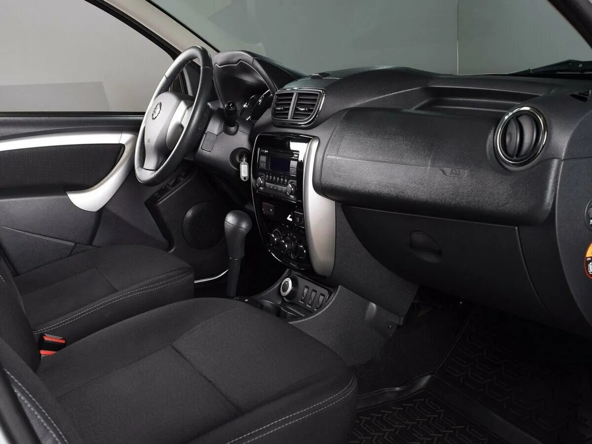 Ниссан террано фото салона Купить б/у Nissan Terrano III (D10) 2.0 AT (143 л.с.) 4WD бензин автомат в Ворон