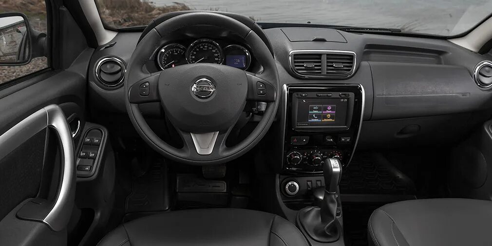 Ниссан террано фото салона внутри Центр обновления. Тест-драйв Nissan Terrano :: Autonews