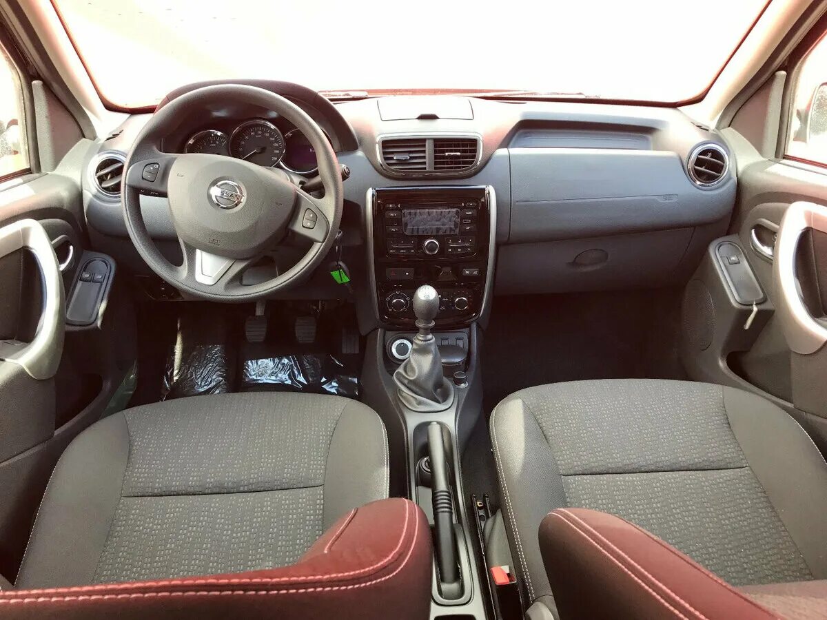 Ниссан террано фото салона внутри Купить новый Nissan Terrano III (D10) 2.0 MT (143 л.с.) 4WD бензин механика в Ст