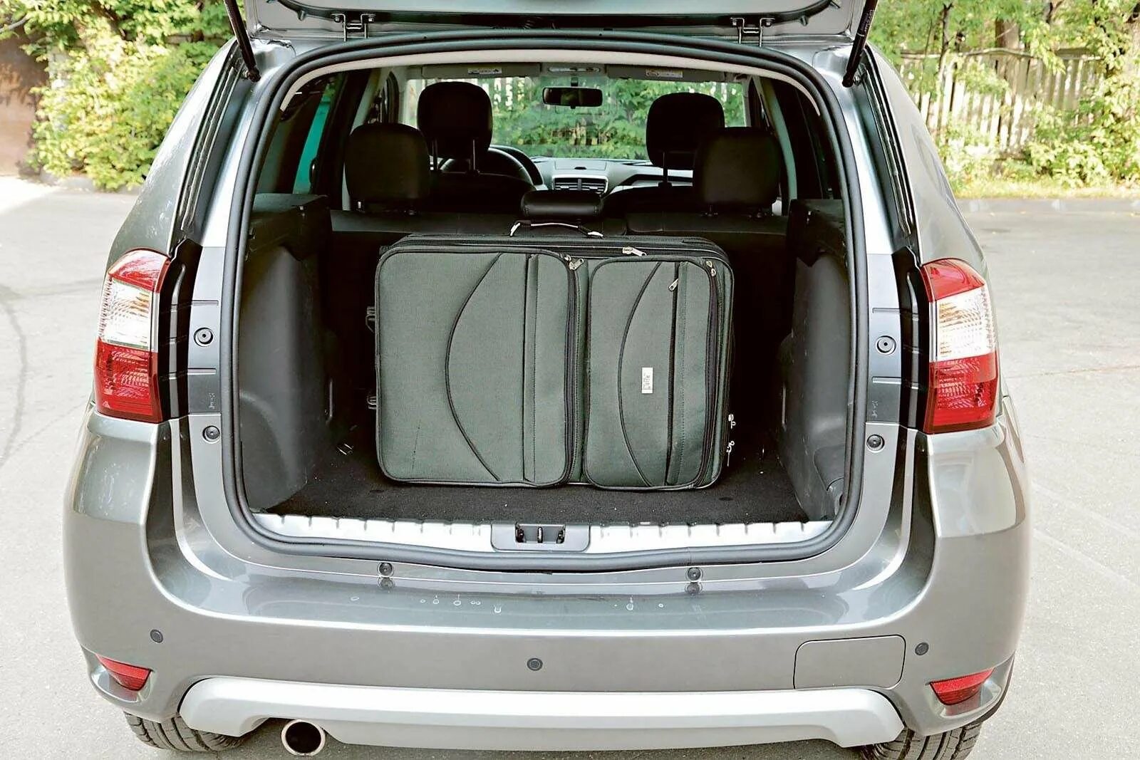 Ниссан террано фото салона внутри и багажника Багажник террано объем