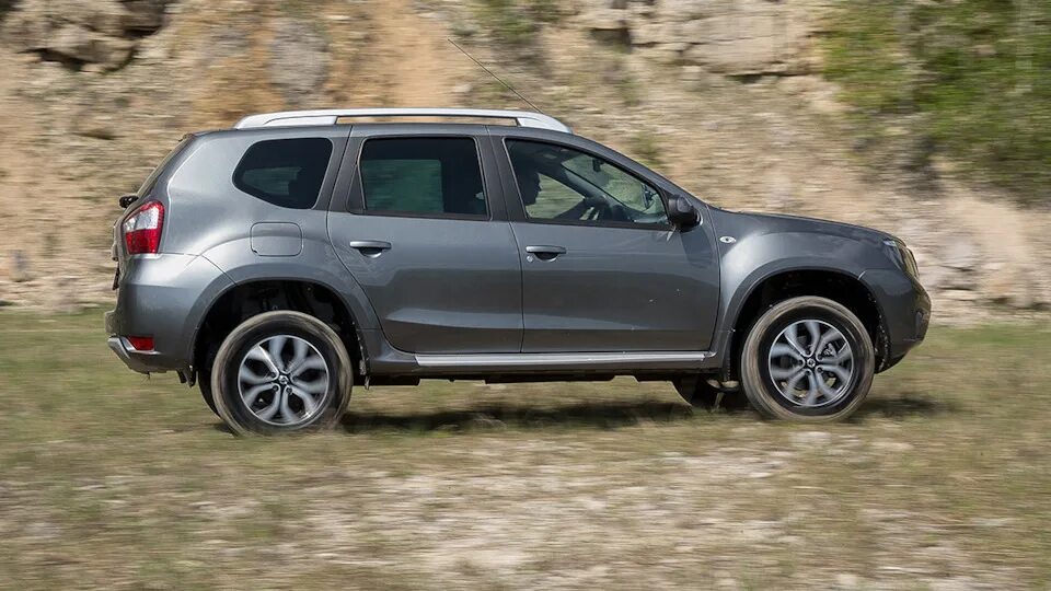 Ниссан террано поколения фото Nissan Terrano III 1.6 бензиновый 2021 H4M 1.6 тёщин автомобиль на DRIVE2