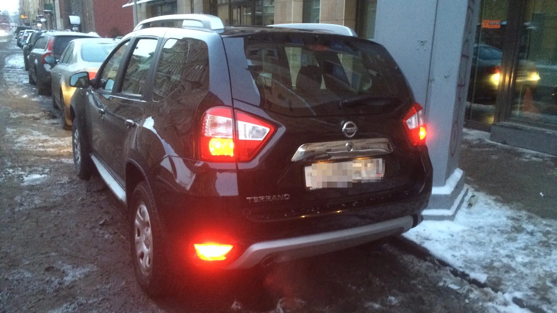 Ниссан террано сзади фото Nissan Terrano III 2.0 бензиновый 2014 Японский француз на DRIVE2