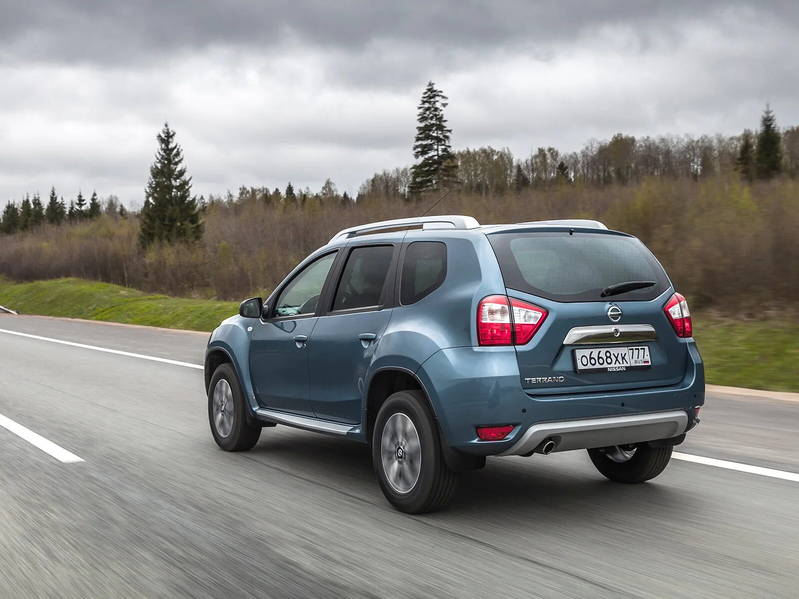 Ниссан террано сзади фото Фото Nissan Terrano - Nissan Terrano 2016 вид сзади