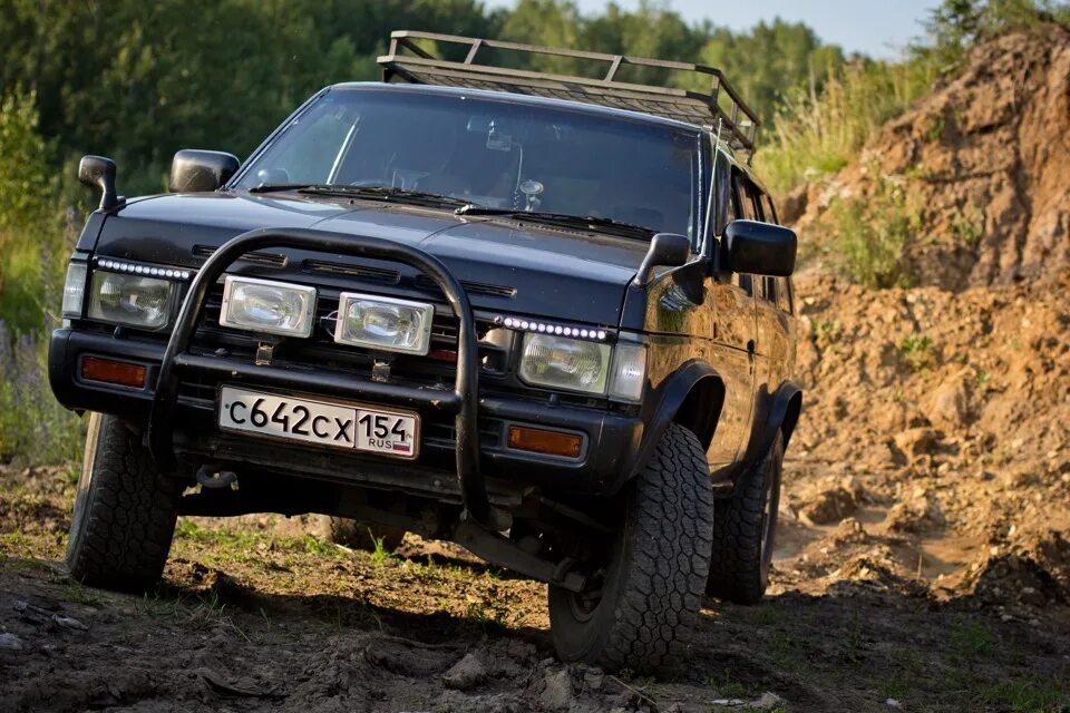 Ниссан террано тюнинг для бездорожья Грубая покраска крыла, удаление заднего стаба. И немного фоток на природе. - Nis