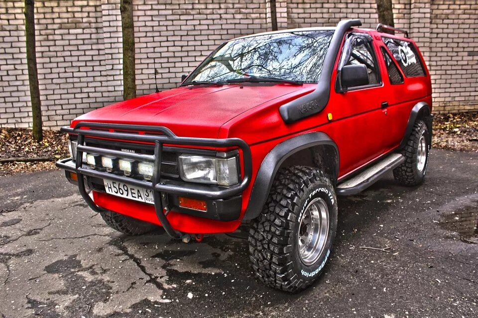 Ниссан террано тюнинг купить Грязевая резина BFGoodrich KM2 31x10,5 R15 - Nissan Terrano I, 2,4 л, 1987 года 