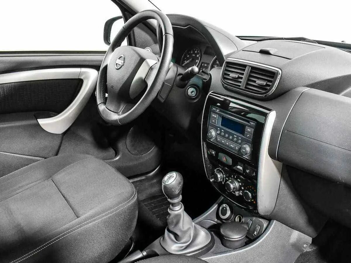 Ниссан террано внутри фото Nissan Terrano Синий 2015 с пробегом 66 183 км. в автоцентре Крост в Ростове-на-