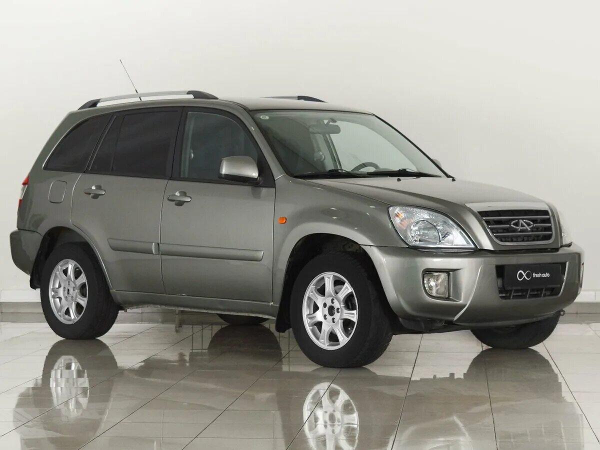 Ниссан тиго фото Купить б/у CHERY Tiggo (T11) I 2.0 MT (136 л.с.) 4WD бензин механика в Нижнем Но