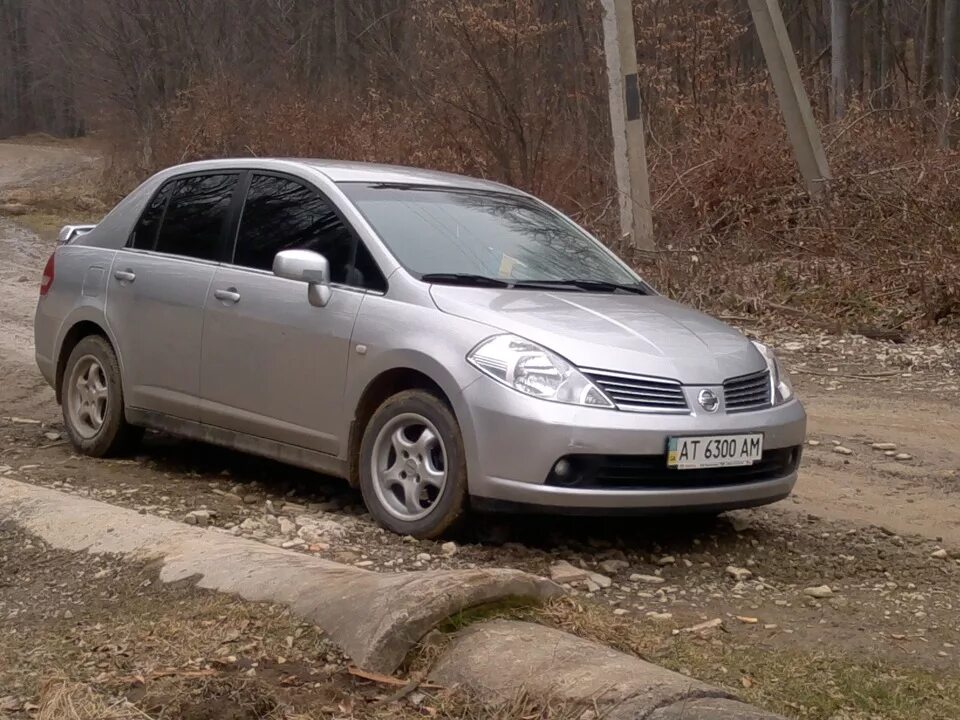 Ниссан тиида 2007 фото фотки - Nissan Tiida (1G), 1,6 л, 2007 года фотография DRIVE2