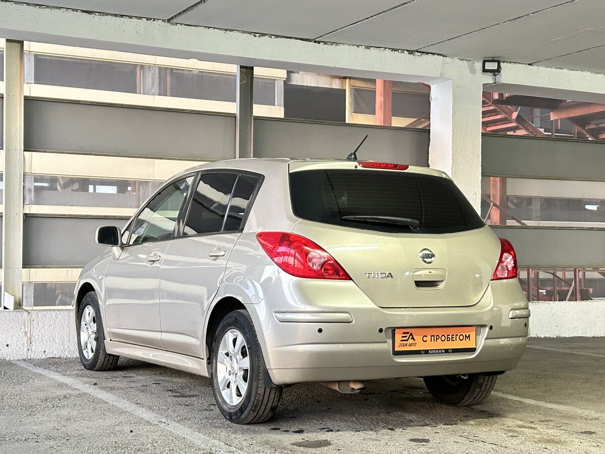 Ниссан тиида 2010 фото Купить б/у Nissan Tiida I Рестайлинг 1.6 AT (110 л.с.) бензин автомат в Челябинс