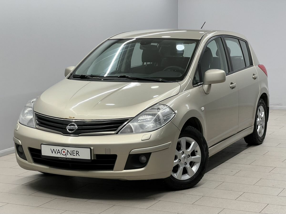Ниссан тиида 2011 фото Купить б/у Nissan Tiida I Рестайлинг 1.6 MT (110 л.с.) бензин механика в Санкт-П