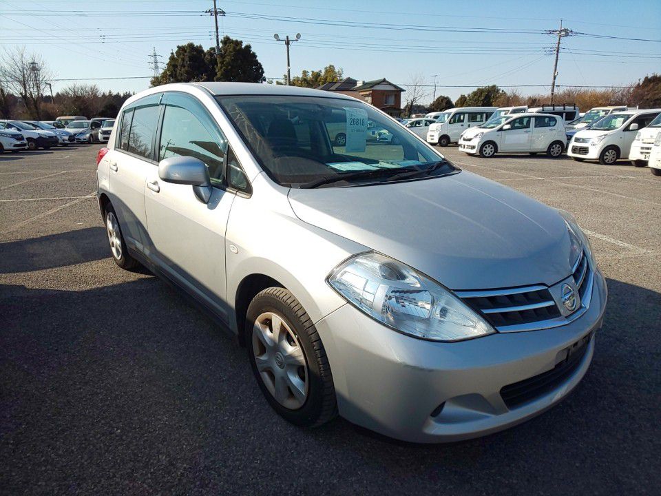 Ниссан тиида 2011 года фото NISSAN_TIIDA_2011/9_170529 AA Japan