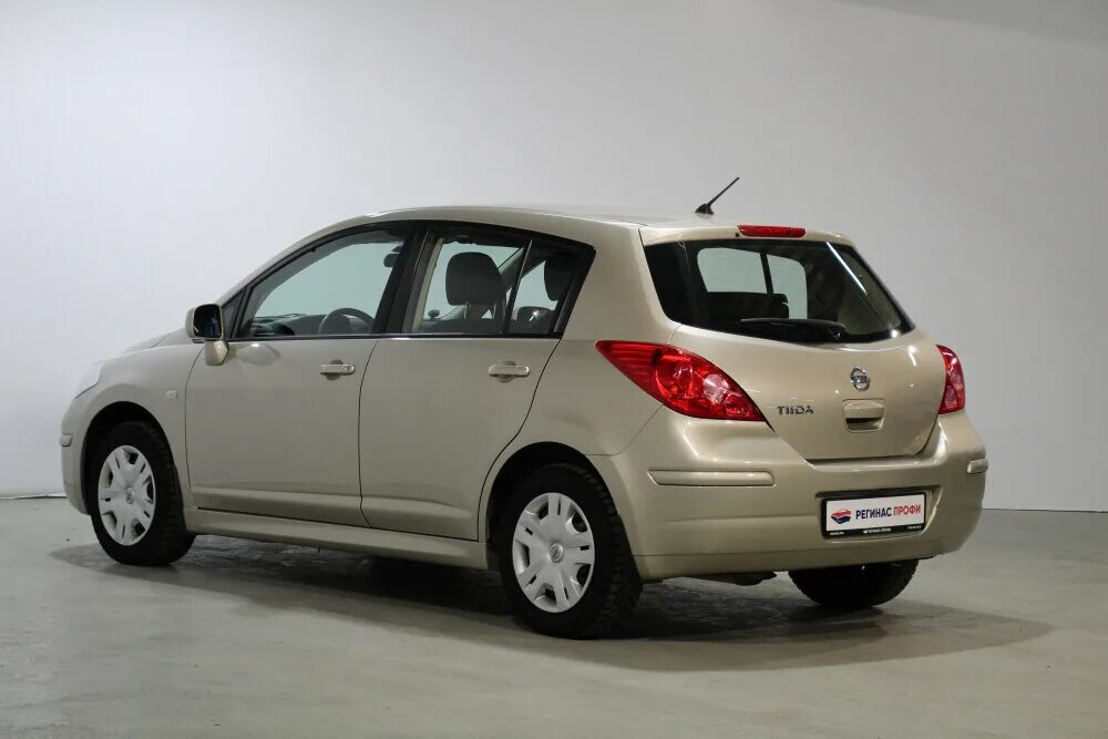 Ниссан тиида 2012 фото Ниссан тиида 2012 отзывы LkbAuto.ru
