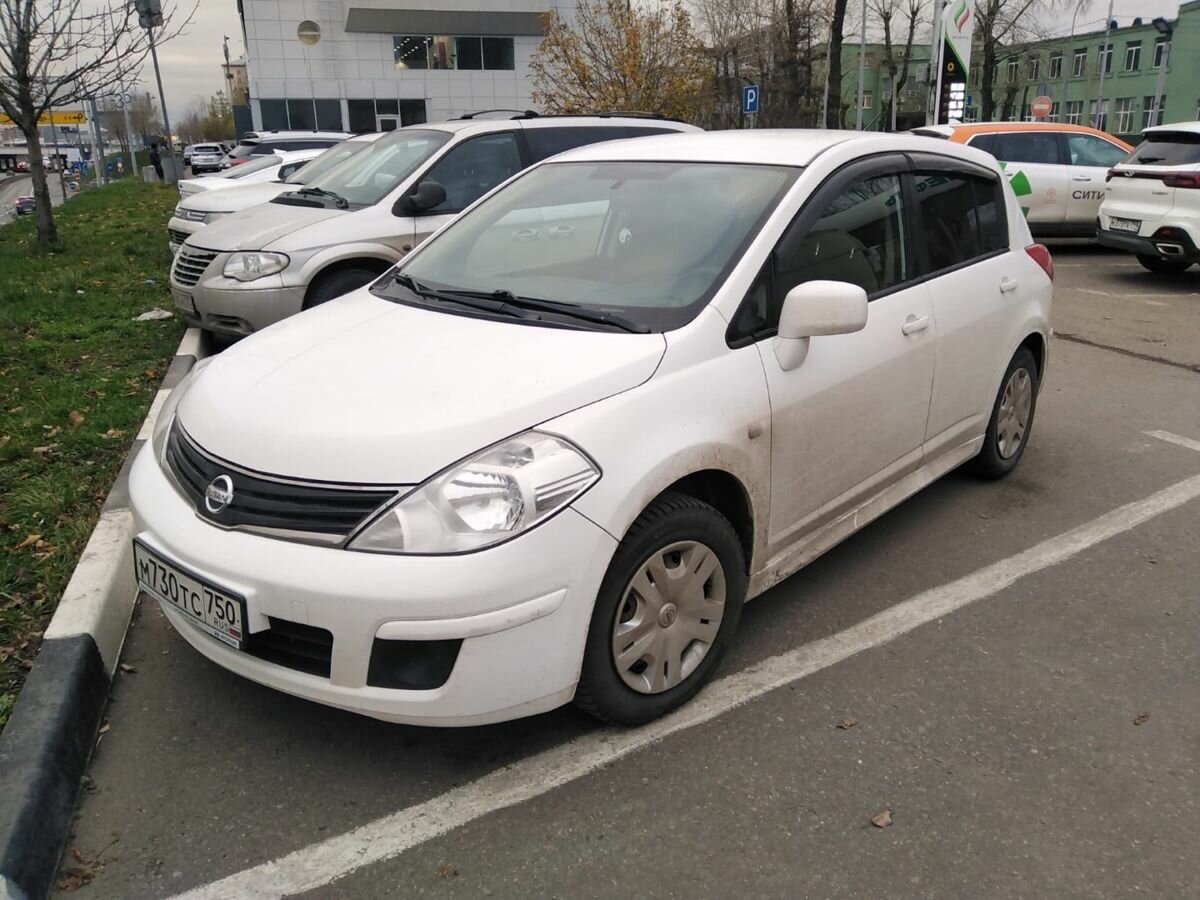 Ниссан тиида 2012 фото Купить б/у Nissan Tiida I Рестайлинг 1.6 AT (110 л.с.) бензин автомат в Москве: 