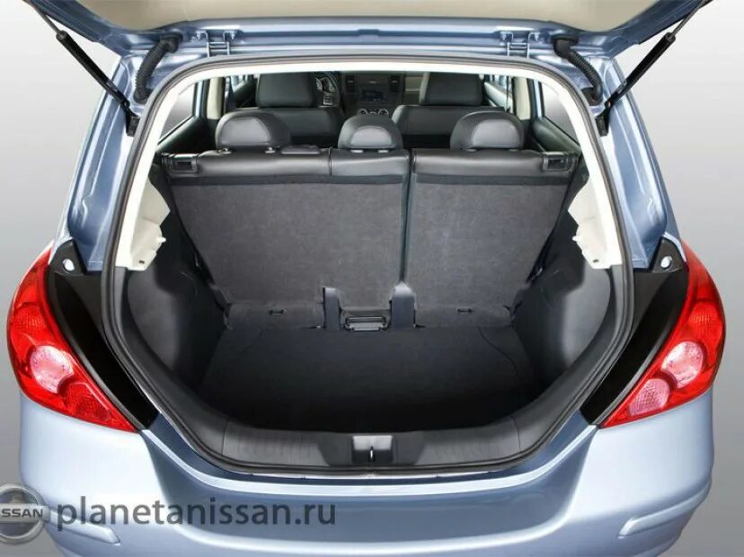 Ниссан тиида багажник фото Фото Ниссан Тиида Хэтчбэк (Nissan Tiida)