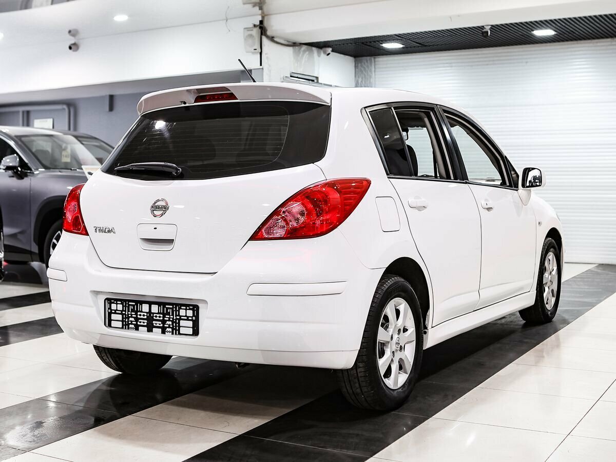 Ниссан тиида фото и цена Купить б/у Nissan Tiida I Рестайлинг 1.6 AT (110 л.с.) бензин автомат в Москве: 