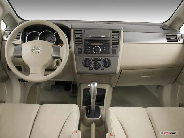 Ниссан тиида фото салона 2007 Nissan Versa: 11 Interior Photos U.S. News