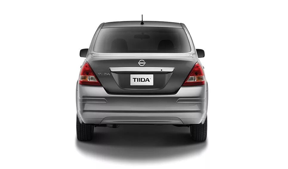Ниссан тиида фото сзади Ниссан тиида сзади Sarma-Auto.ru
