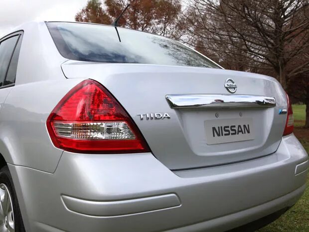 Ниссан тиида фото сзади Планы на автомобиль - Nissan Tiida (1G), 1,6 л, 2007 года другое DRIVE2