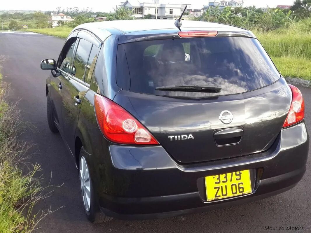 Ниссан тиида фото сзади 2006 Nissan Tiida car Photos - Automatic Transmissions - 150000 km milage