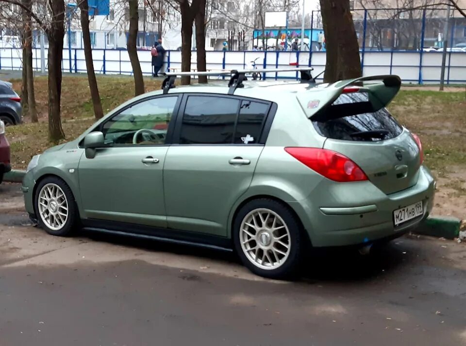 Ниссан тиида на 17 дисках фото Диски и резя на зиму - Nissan Tiida (1G), 1,6 л, 2008 года колёсные диски DRIVE2
